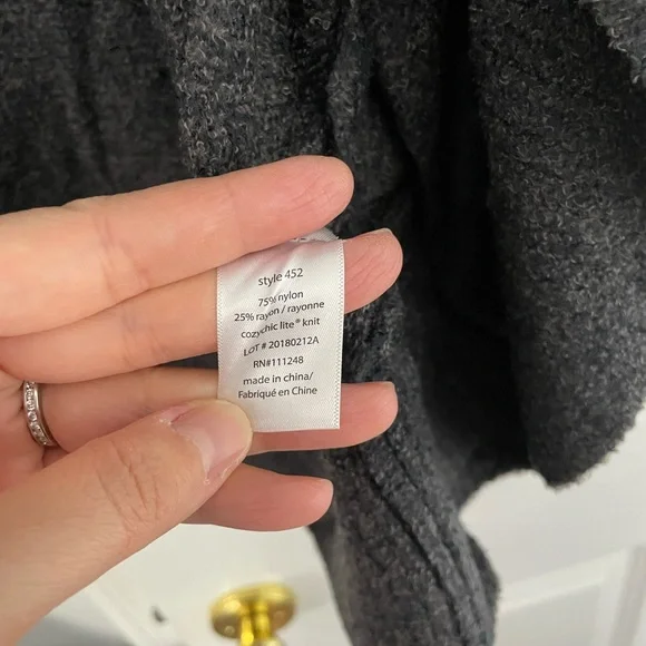 Barefoot dreams circle cardigan in gray - Picture 6 of 9